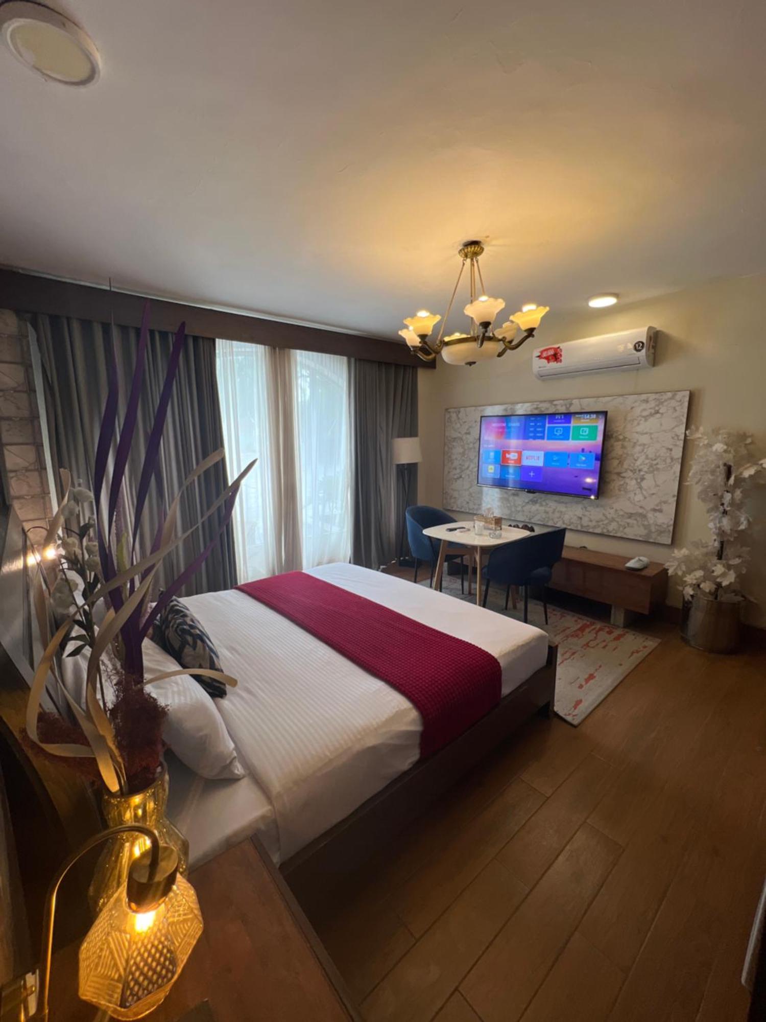 Laca Sa Lodge Opp Canturus Mall Исламабад Экстерьер фото